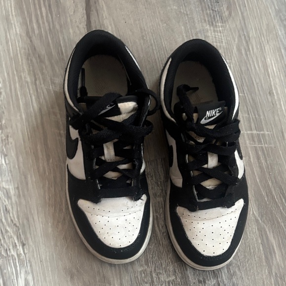 Nike Dual-Tone Athletic Shoes - Picture 6 of 6